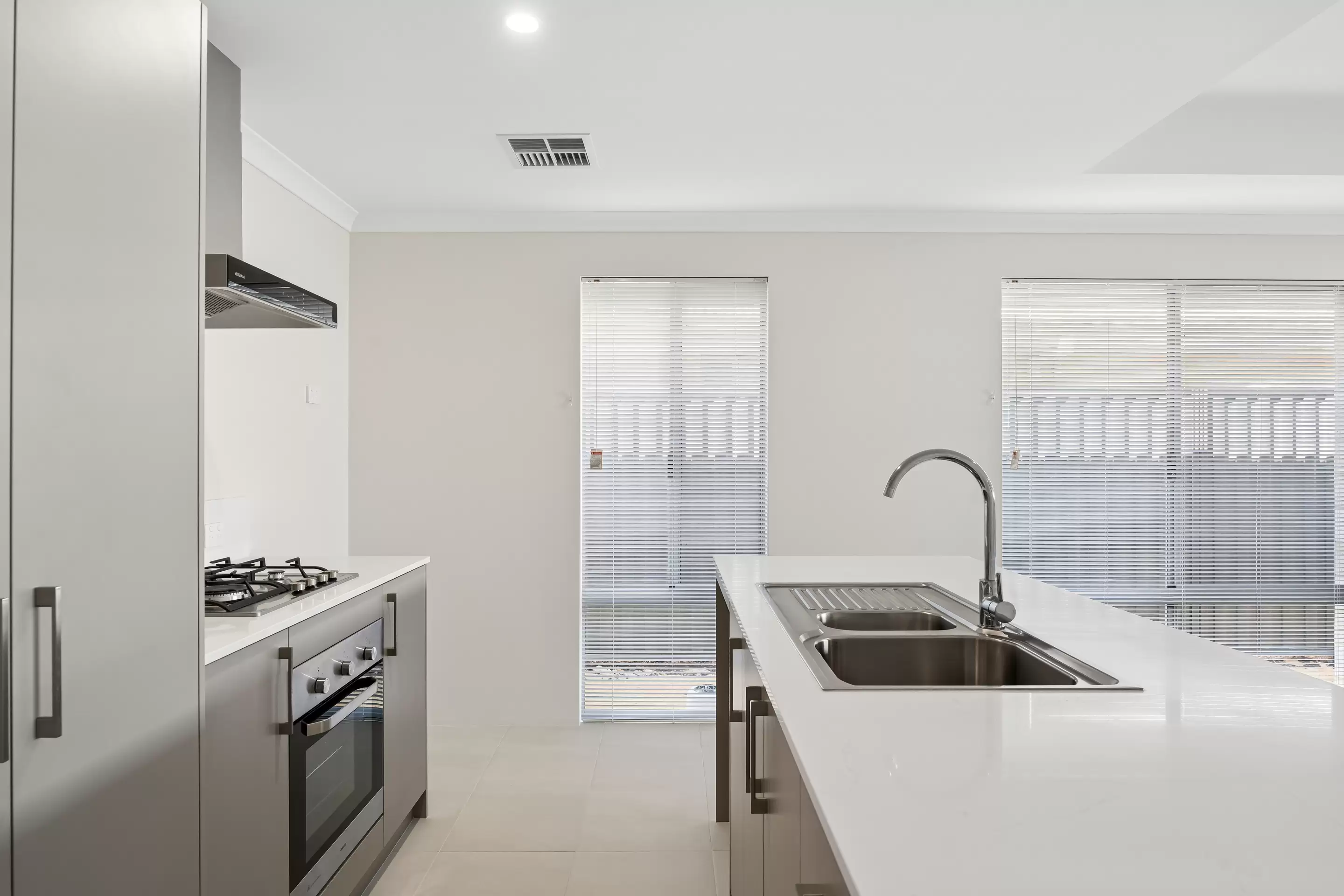 20 Paperbark Road, Sinagra Leased by Peak Central Property Group - image 7