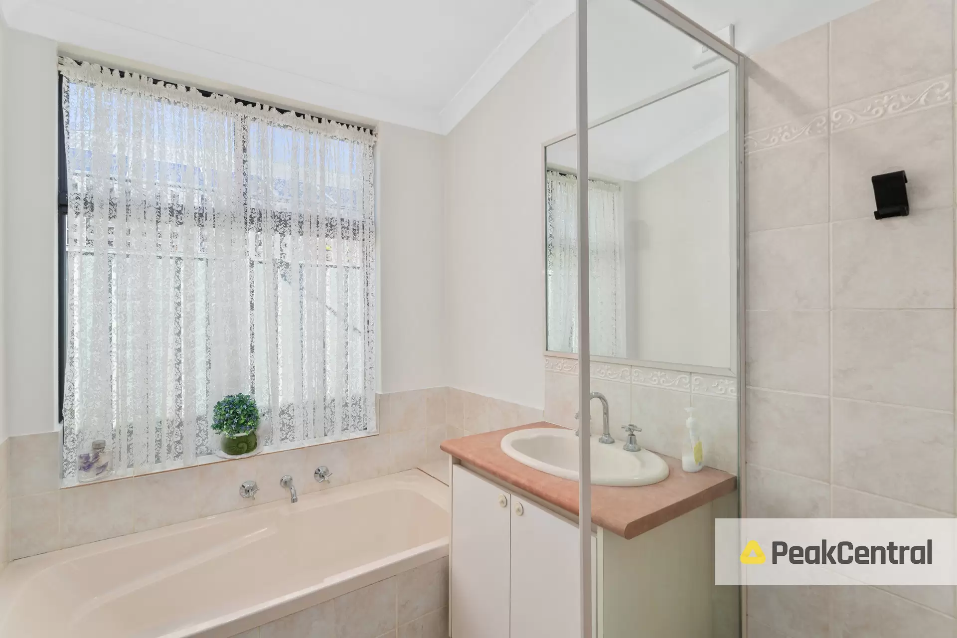 35 Lombe Gardens, Atwell Sold by Peak Central Property Group - image 16