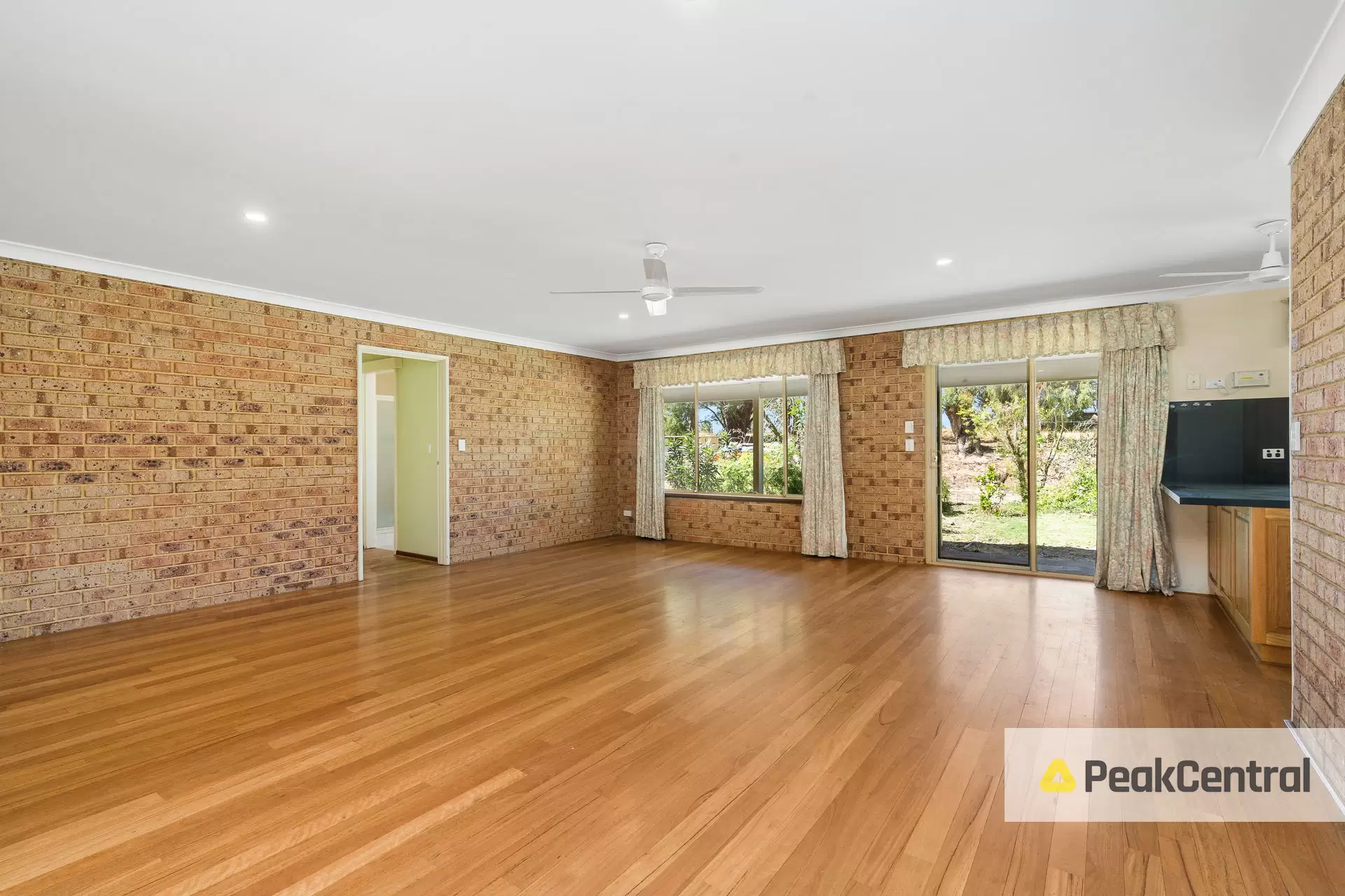 198 Karri Street, Karnup Sold by Peak Central Property Group - image 9