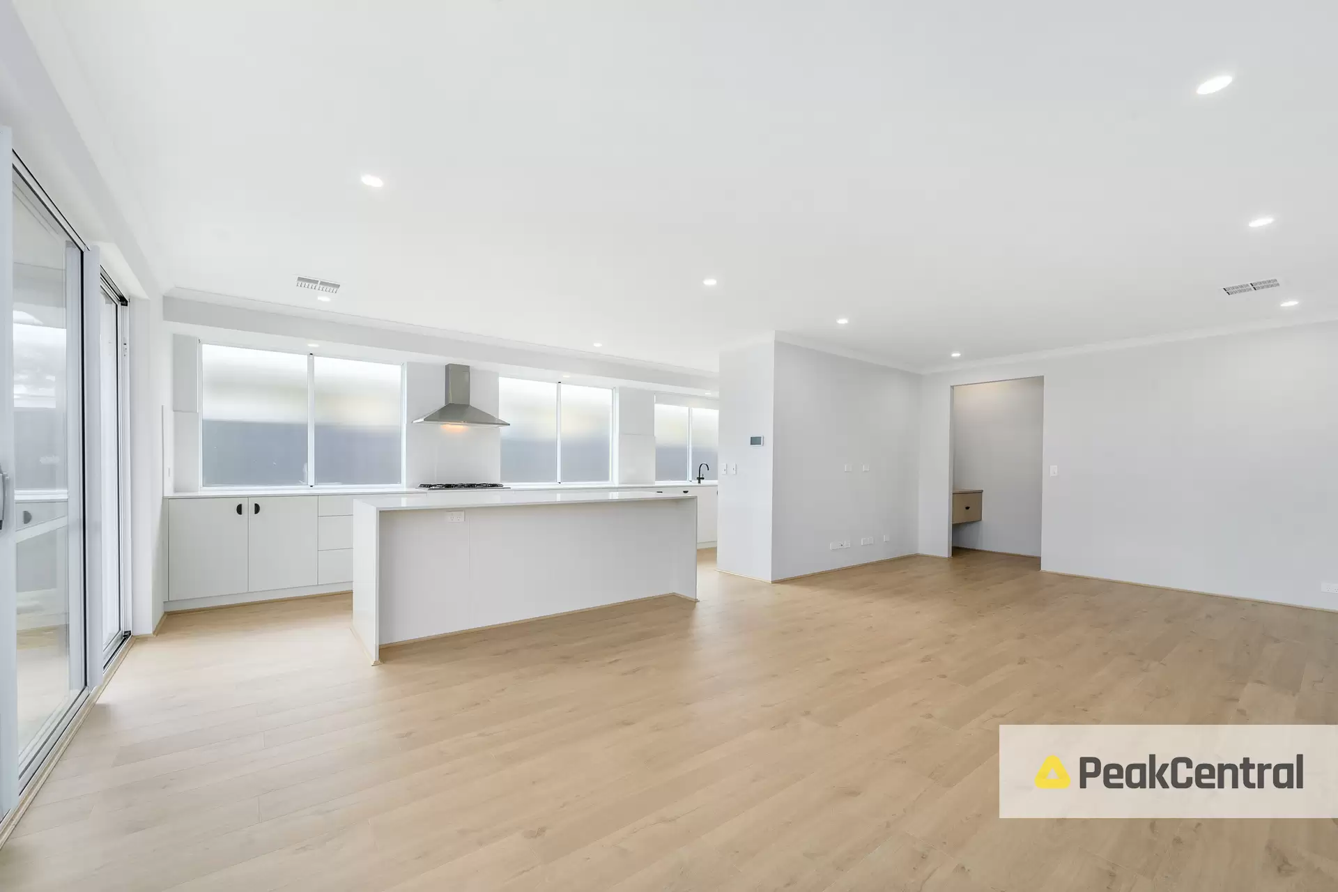 11 Longtail Rise, Beeliar Sold by Peak Central Property Group - image 5