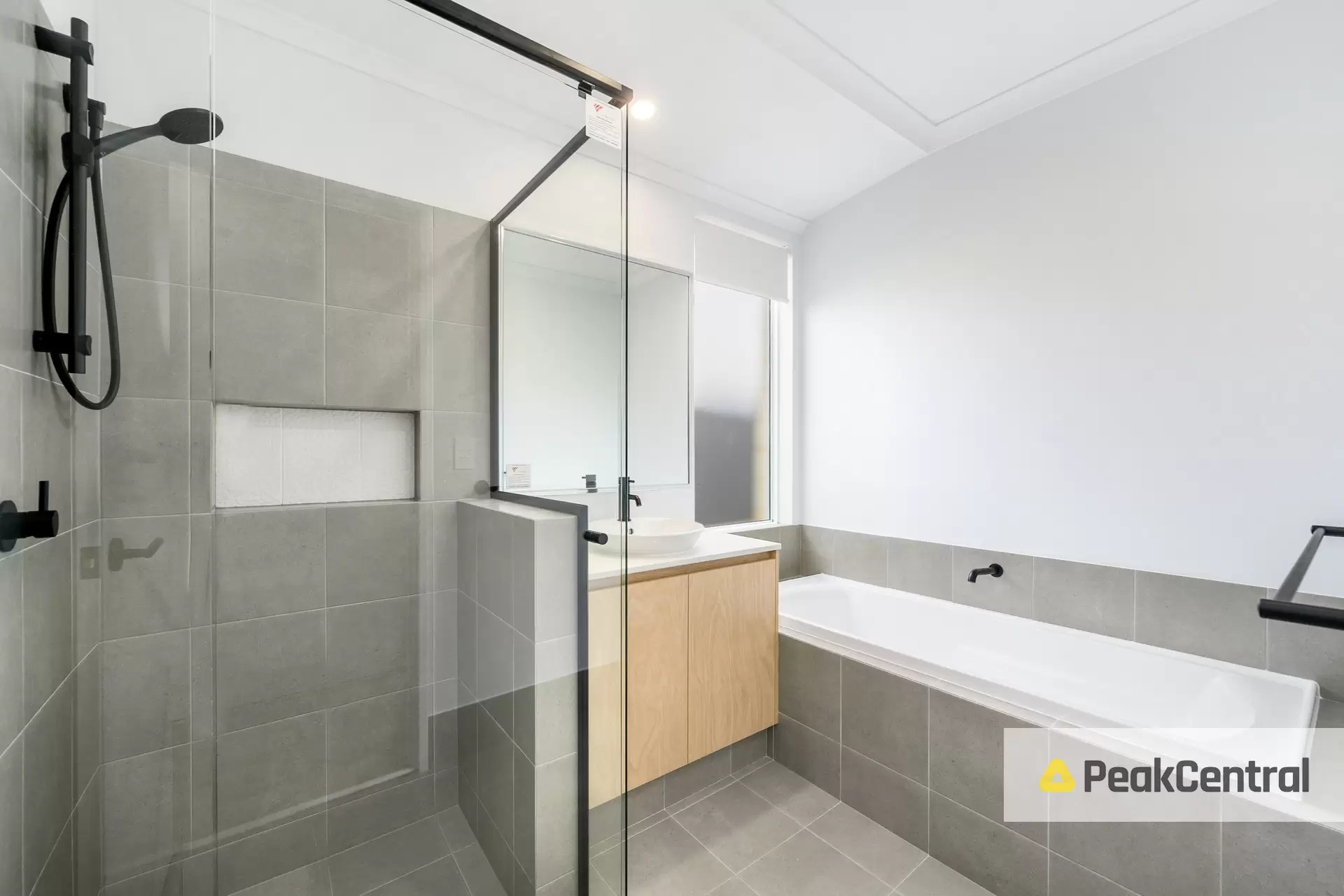 11 Longtail Rise, Beeliar Sold by Peak Central Property Group - image 12