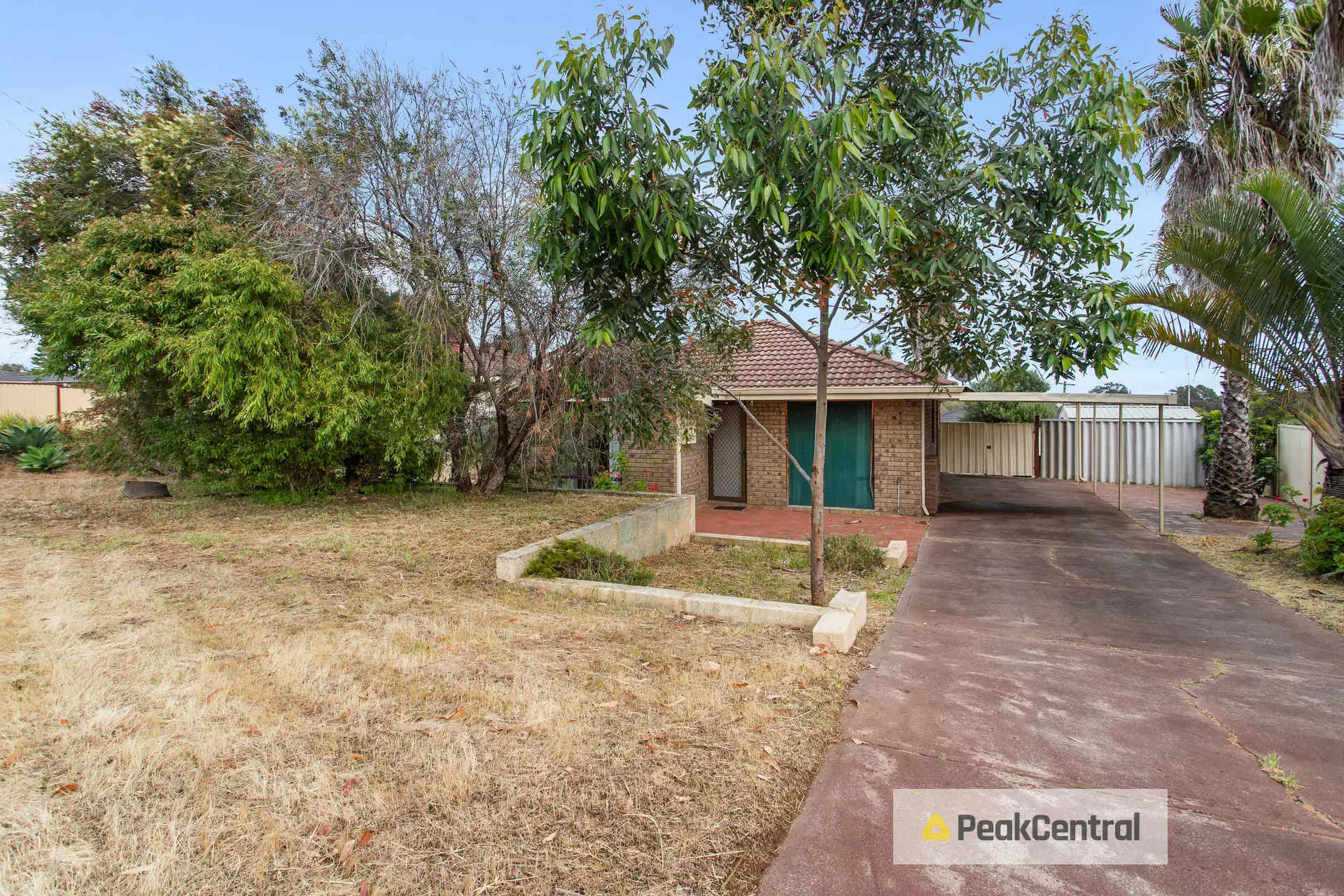 23 Skottowe Parkway, Parmelia Sold by Peak Central Property Group - image 1