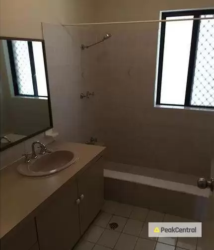 19 Hinkler Street, Kenwick Sold by Peak Central Property Group - image 7