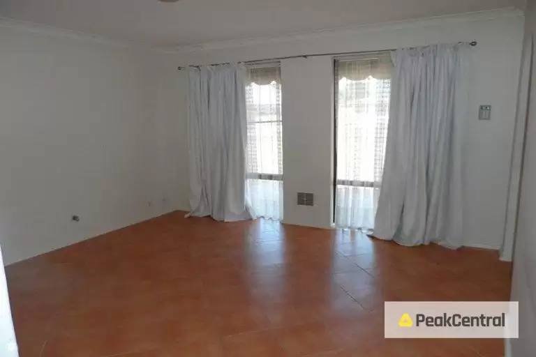 19 Hinkler Street, Kenwick Sold by Peak Central Property Group - image 4