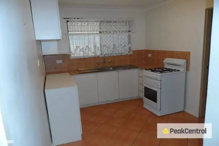 19 Hinkler Street, Kenwick Sold by Peak Central Property Group - image 3