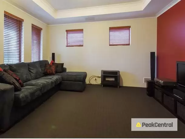 13 Lambeth Circle, Wellard Sold by Peak Central Property Group - image 8