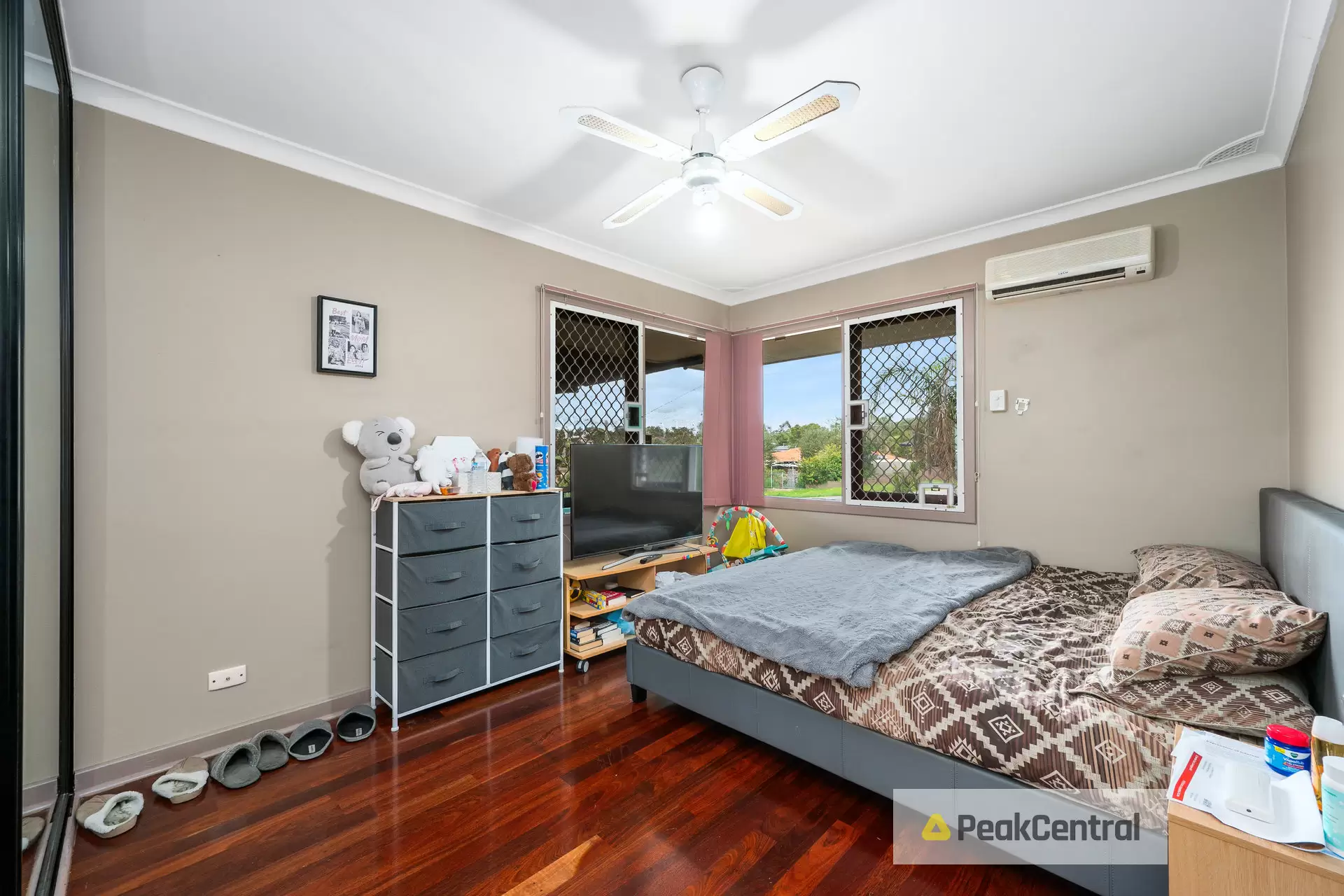 11 Cowling Way, Parmelia Sold by Peak Central Property Group - image 7