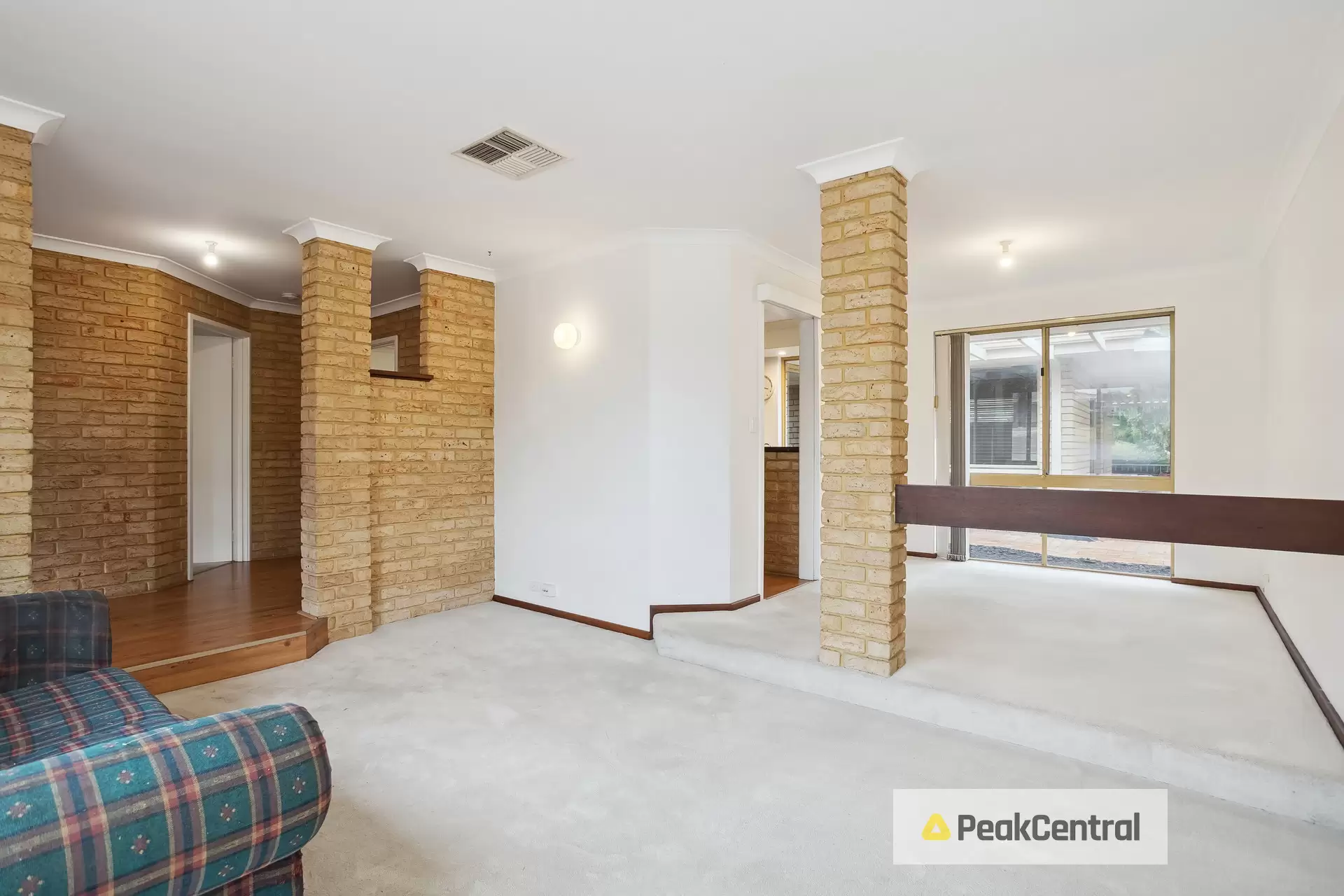 8 Banksia Place, Yangebup Sold by Peak Central Property Group - image 2