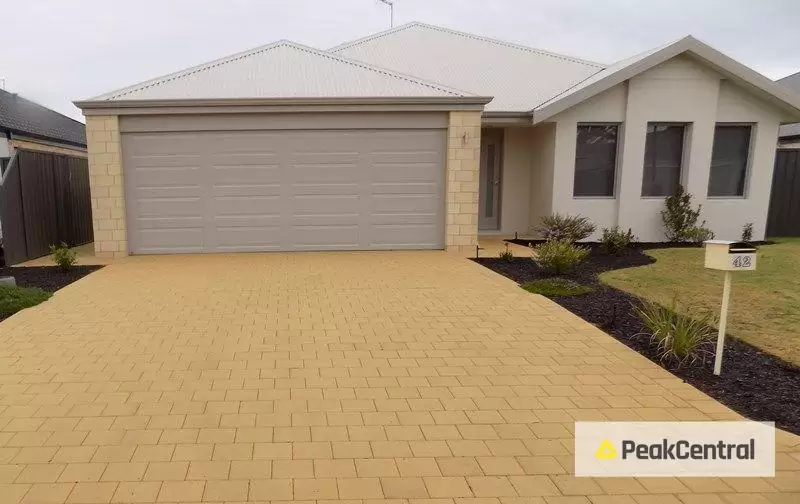 42 Chilvers Street, Baldivis Sold by Peak Central Property Group - image 1