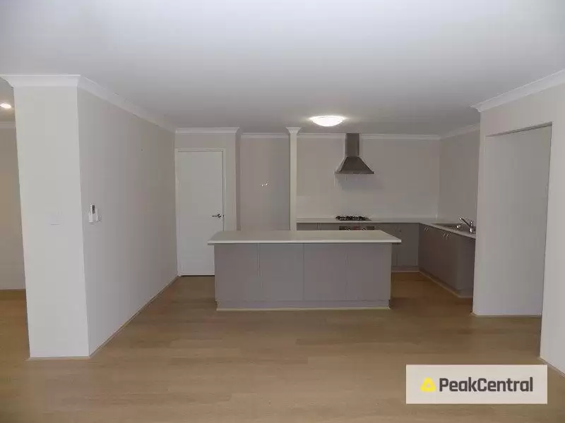 42 Chilvers Street, Baldivis Sold by Peak Central Property Group - image 3