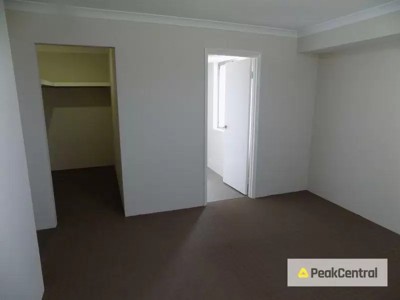 42 Chilvers Street, Baldivis Sold by Peak Central Property Group - image 6