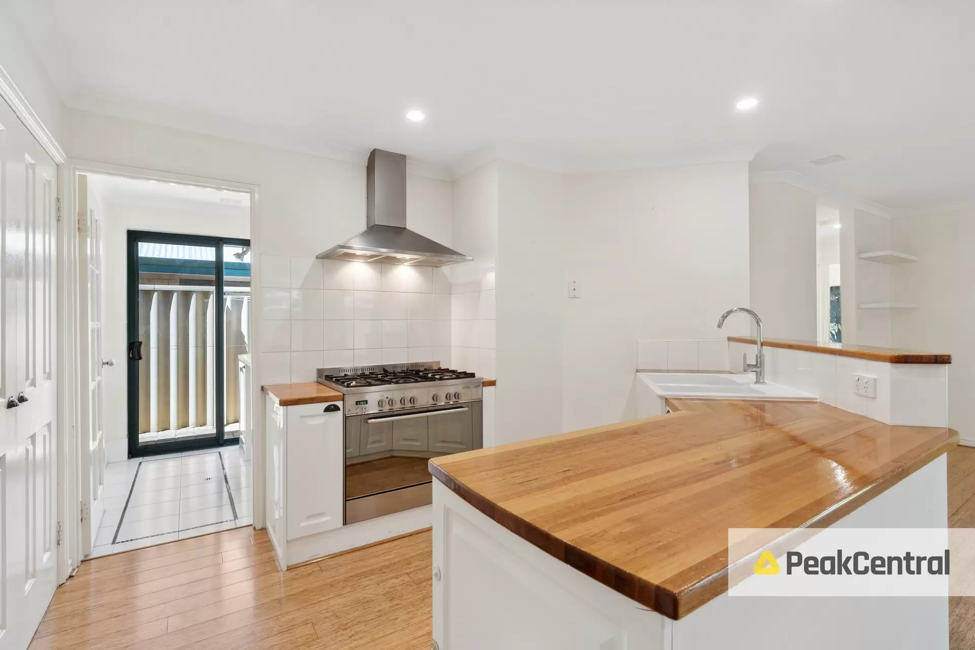 28 Lesueur Pass, Beeliar Sold by Peak Central Property Group - image 3